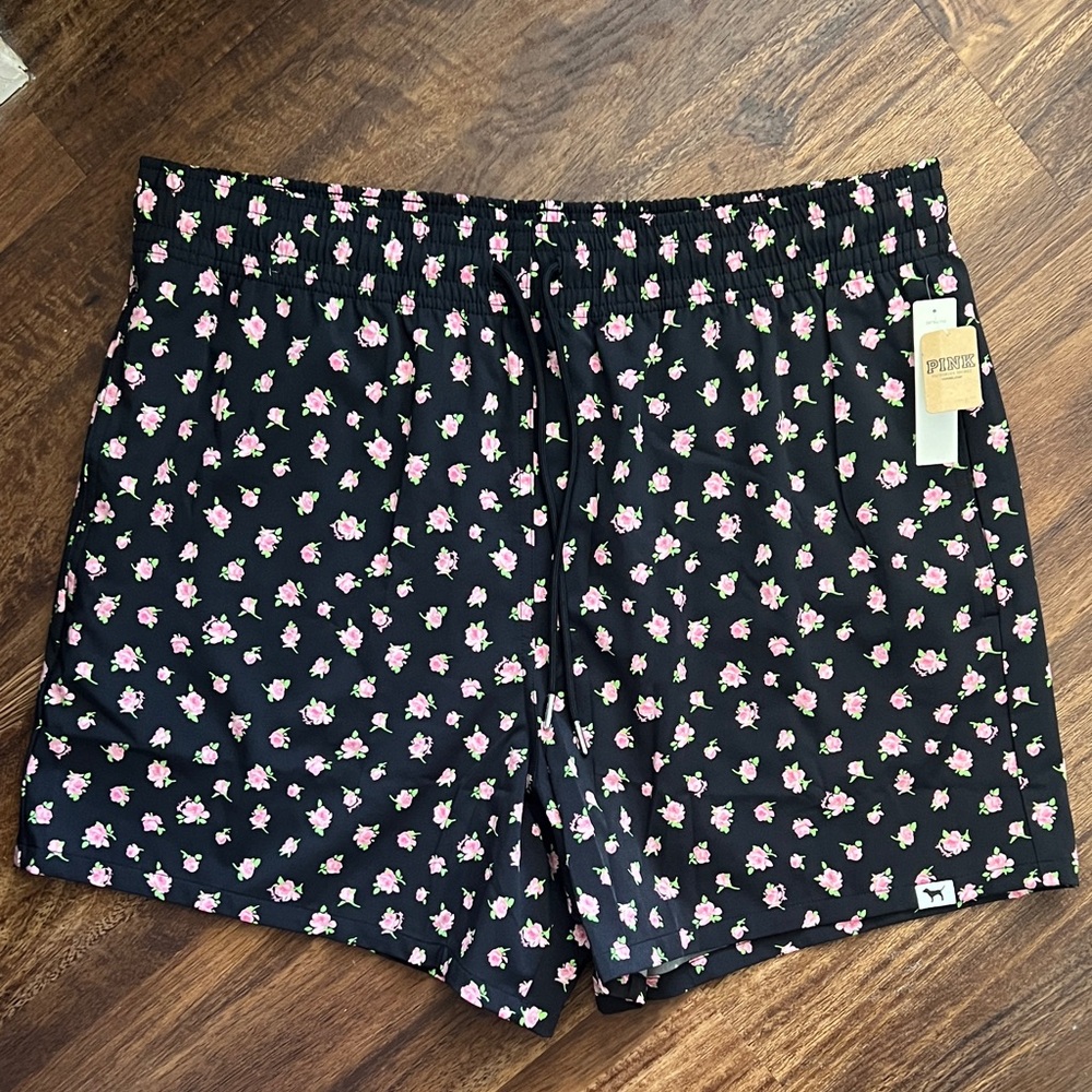 Victoria’s Secret PINK floral swim short size Large